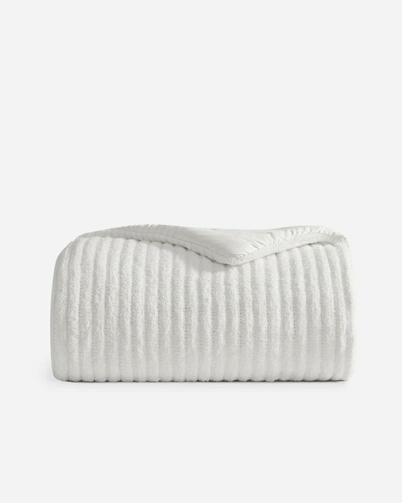 Plow & Hearth Snug Piped Comforter