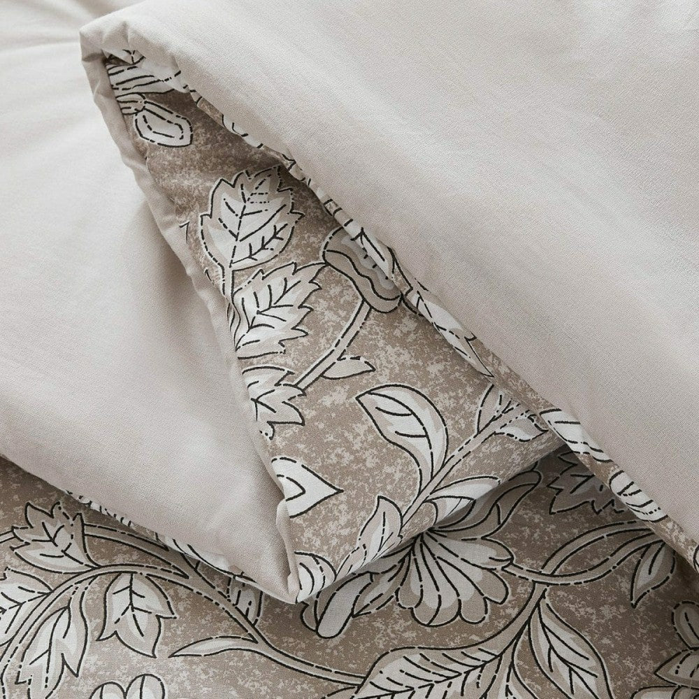 Plow & Hearth Zara Floral Block Cotton Comforter 8Pc Set