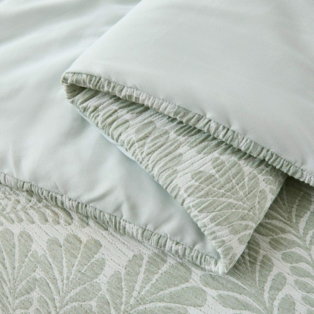 Plow & Hearth Willow Garden Restorative Gauze Jacquard Comforter Set