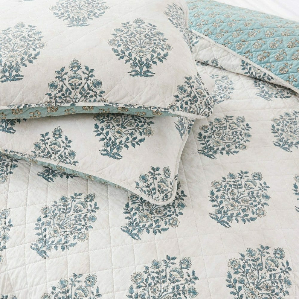 Plow & Hearth Sofia Flower Block Bouquet Reversible Cotton Quilt 3Pc Set