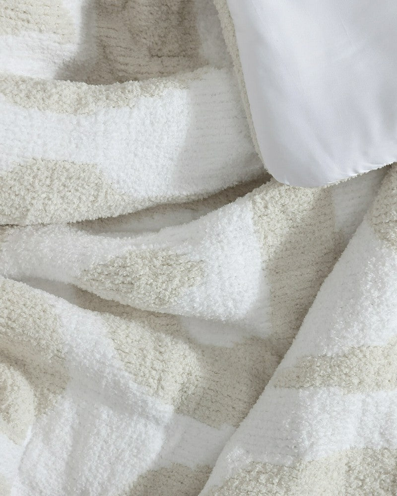 Plow & Hearth Snug Casablanca Comforter