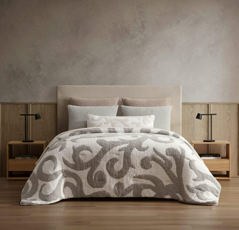 Plow & Hearth Snug Casablanca Comforter