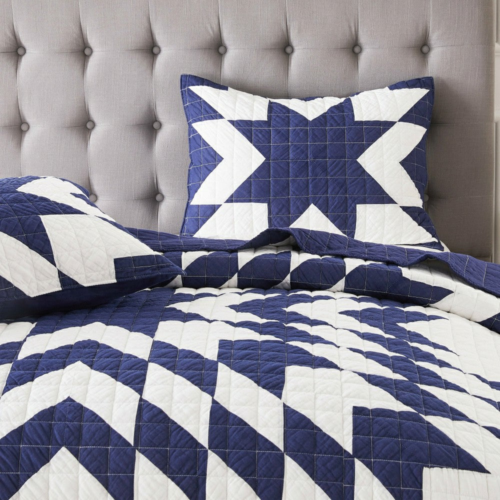 Plow & Hearth Star Patch Patchwork Cotton Quilt Set