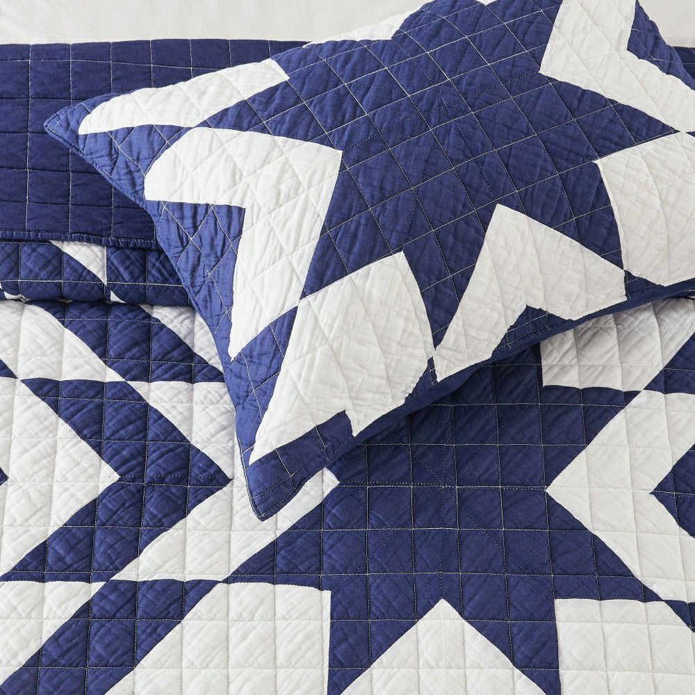 Plow & Hearth Star Patch Patchwork Cotton Quilt Set