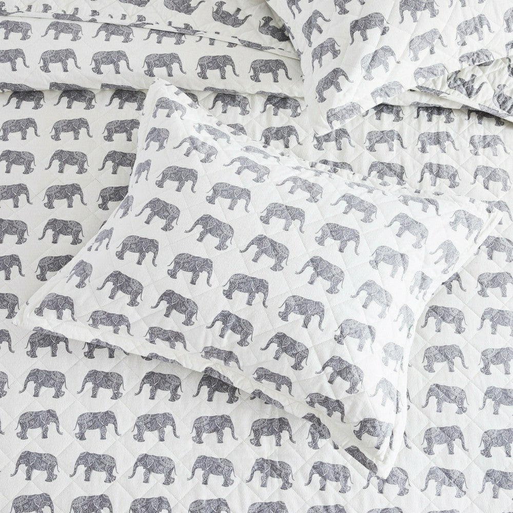 Plow & Hearth Elephants Cotton Flannel Quilt Set