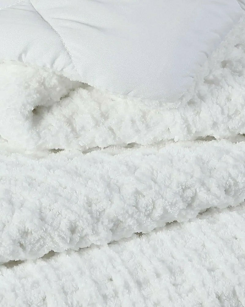 Plow & Hearth Snug Waffle Comforter