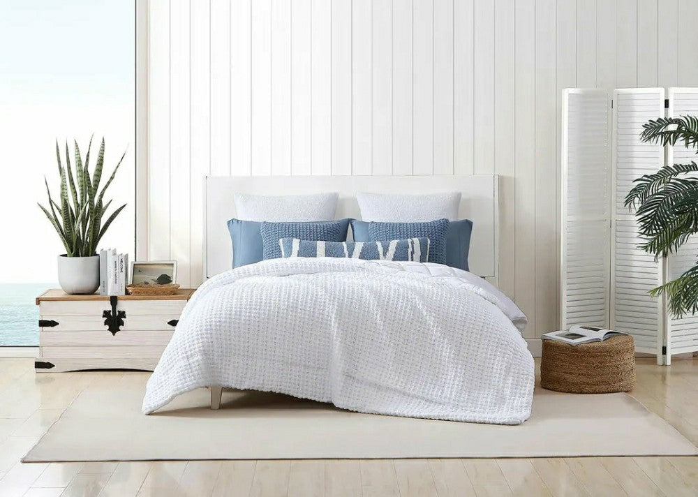Plow & Hearth Snug Waffle Comforter