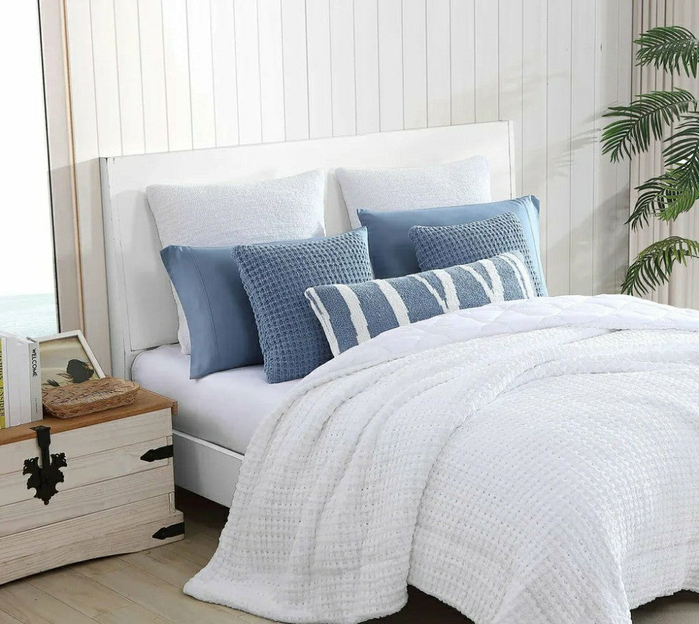 Plow & Hearth Snug Waffle Comforter