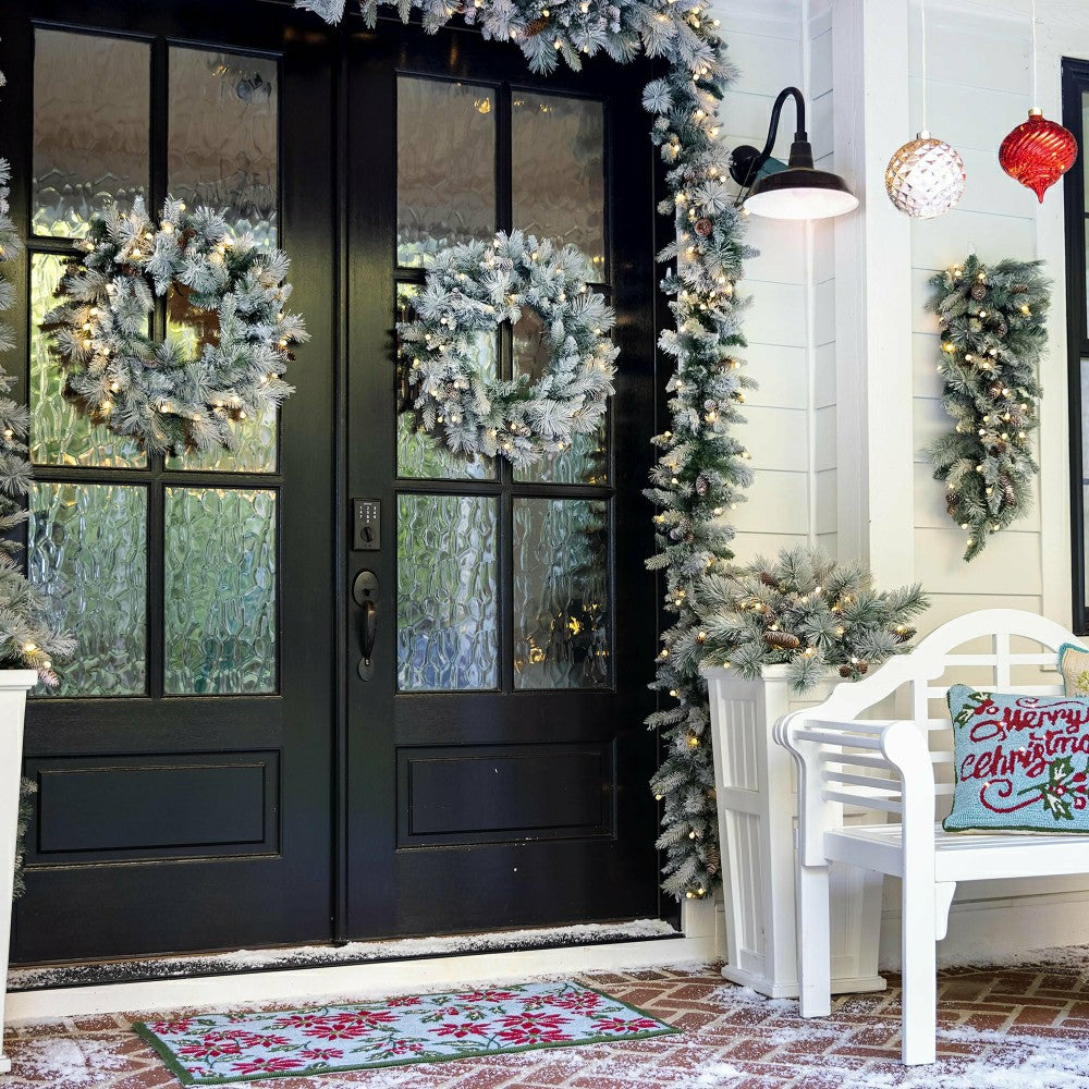 Plow & Hearth Indoor/Outdoor Poinsettia Hooked Polypropylene Accent Rug 24"X42"