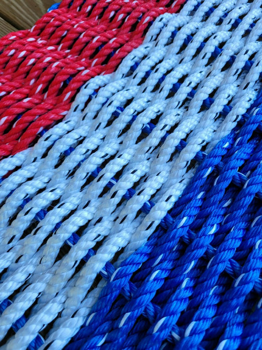Plow & Hearth RED WHITE and BLUE stripe Lobster Rope Mat