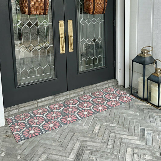 Plow & Hearth Neighburly Retro Daisies Doormat ,Pink/Grey Double Door