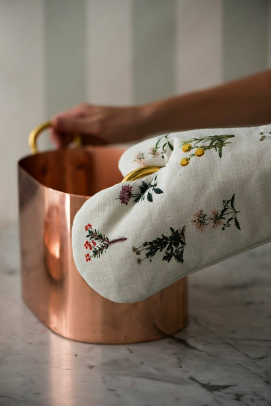 Plow & Hearth Flora Oven Mitt