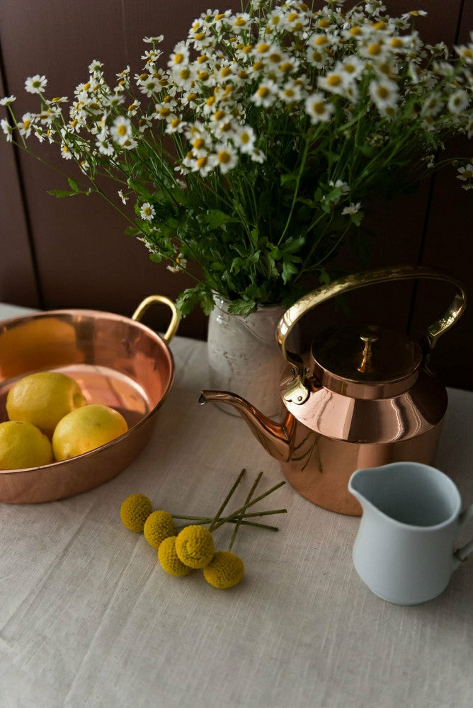 Plow & Hearth Neutral Linen Tablecloth