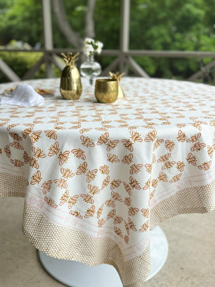 Plow & Hearth Honeybee Table Throw