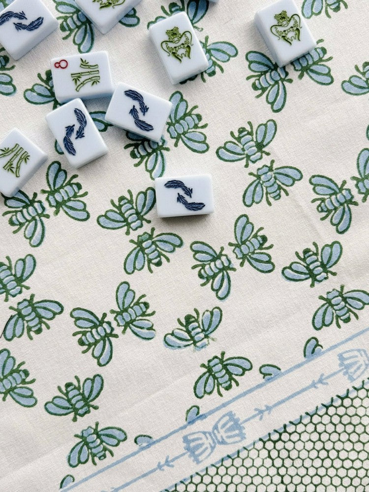 Plow & Hearth Honeybee Table Throw