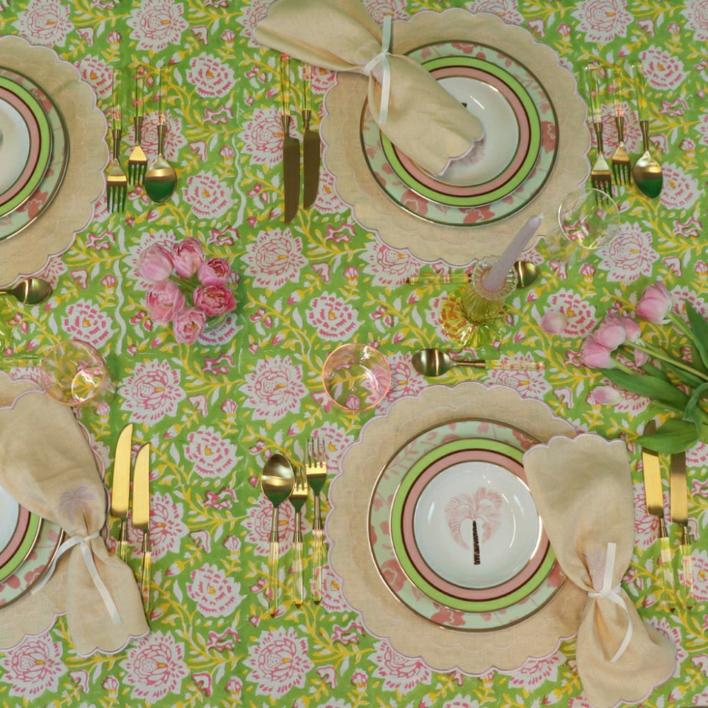Plow & Hearth Viviana Venetia Blooms Organic Cotton Tablecloth