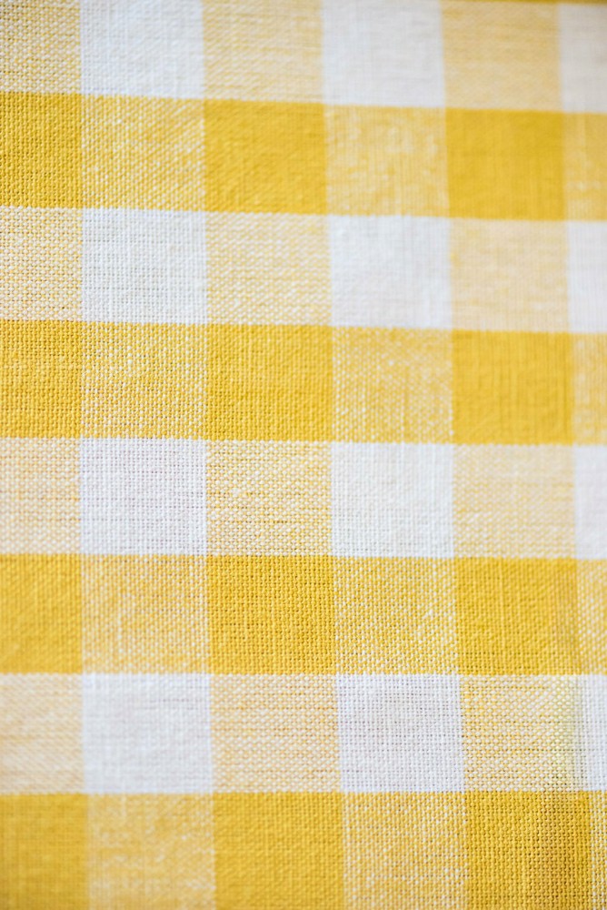 Plow & Hearth Yellow Gingham Ruffled Dish Towel