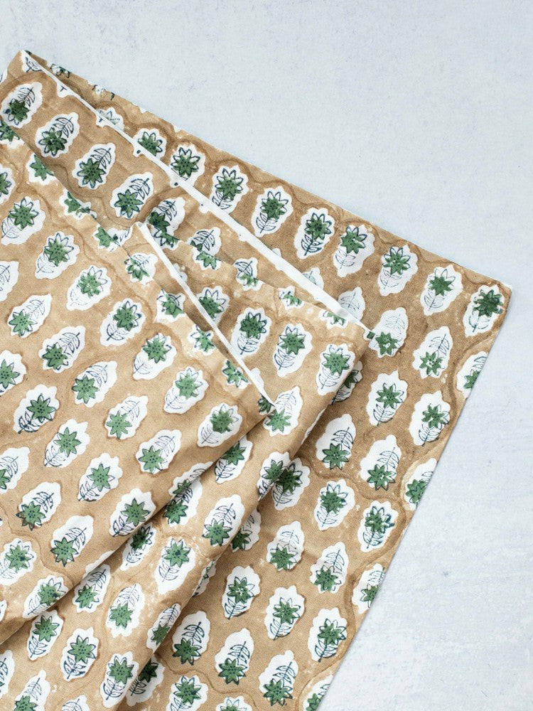 Plow & Hearth Table Throw (Ivory) - Poinsettia - Midnight, Chai, & Sage