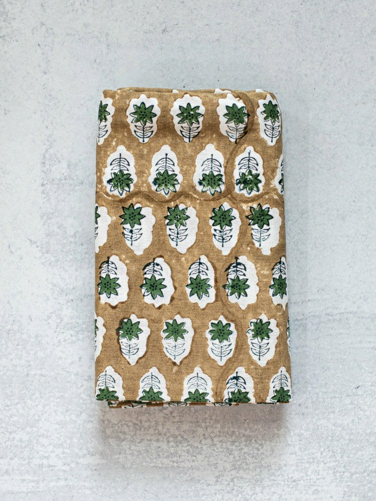 Plow & Hearth Table Throw (Ivory) - Poinsettia - Midnight, Chai, & Sage