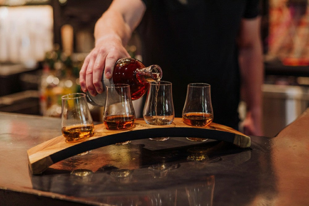 Plow & Hearth Lowlands Whiskey Flight Glencairn® Glass Tasting Set