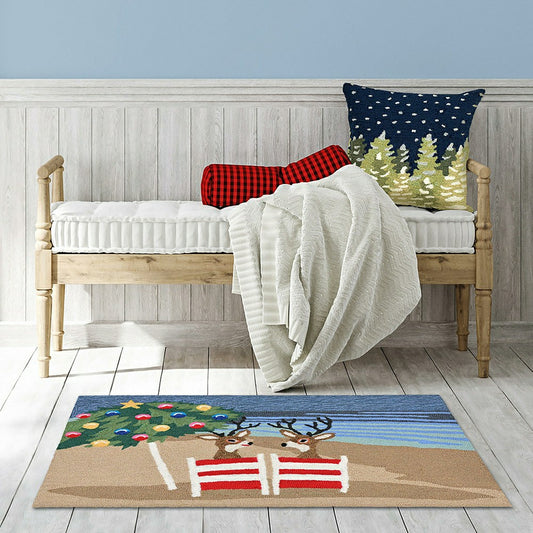 Plow & Hearth Indoor/Outdoor Hand-Hooked Beach Reindeer Accent Rug, 30" x 48"