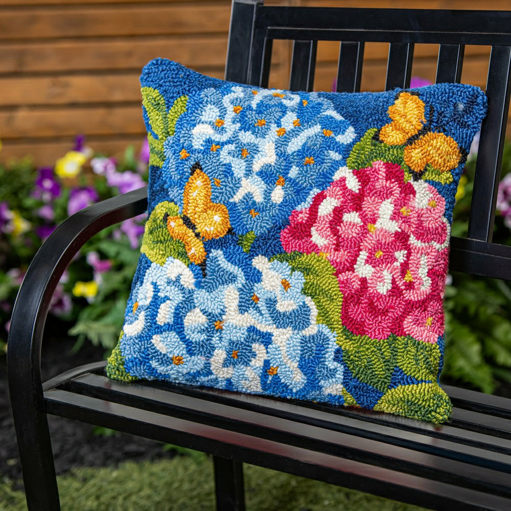 Plow & Hearth Vibrant Hydrangeas Indoor/Outdoor Hooked Pillow 18"x18"