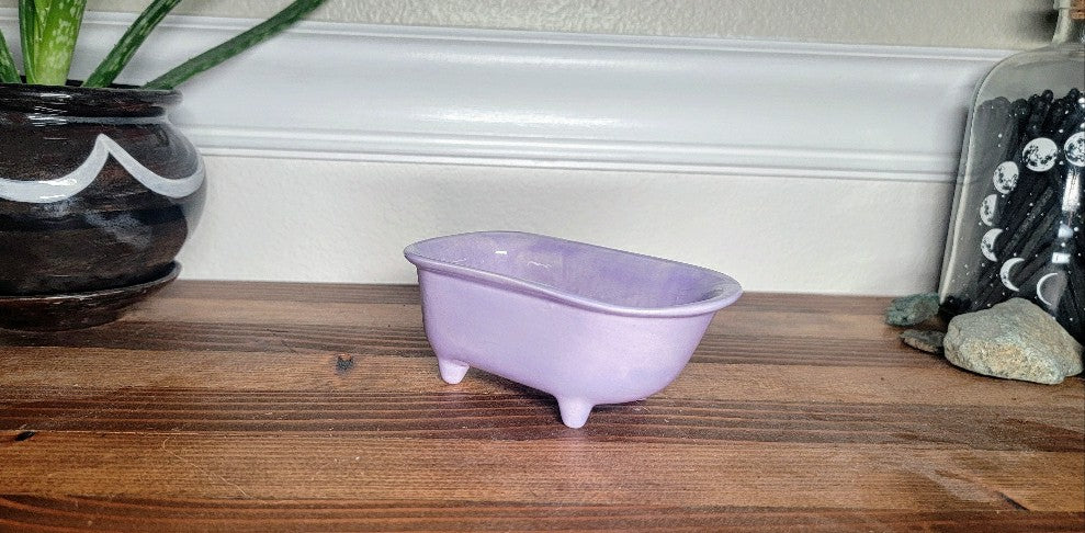 Plow & Hearth Small Bathtub Planter