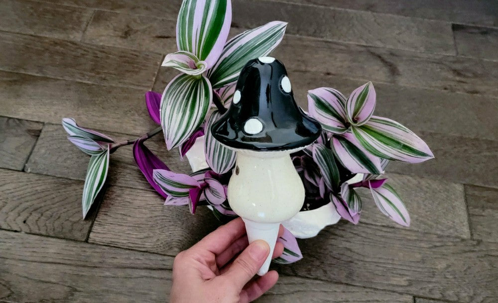 Plow & Hearth X-Large Toadstool Watering Spike