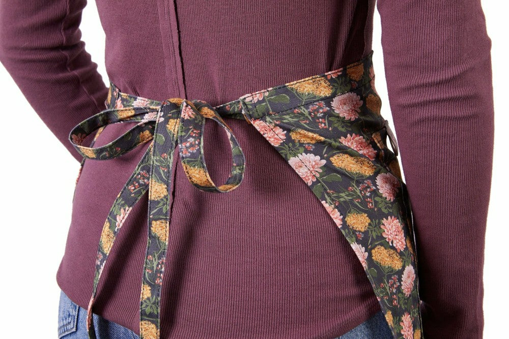 Plow & Hearth Gardener's Half Apron