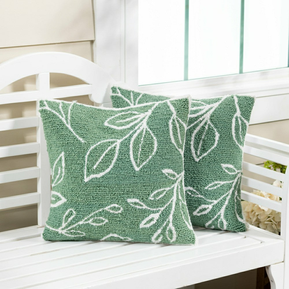 Plow & Hearth Verdant Greenery Indoor/Outdoor Hooked Pillow 18"x18"