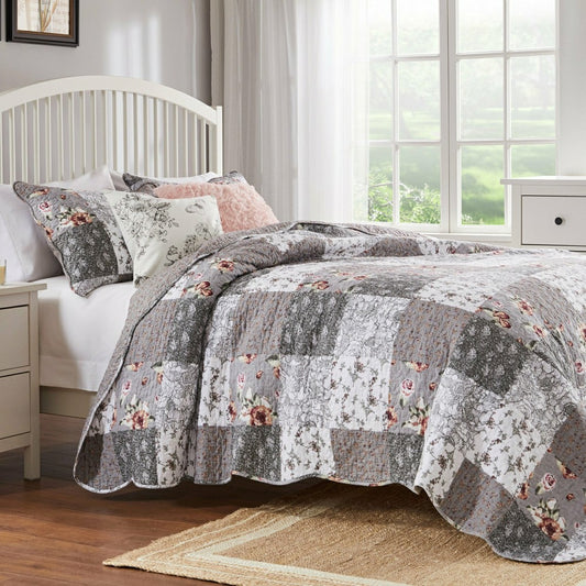 Plow & Hearth Giulia Reversible Bedding