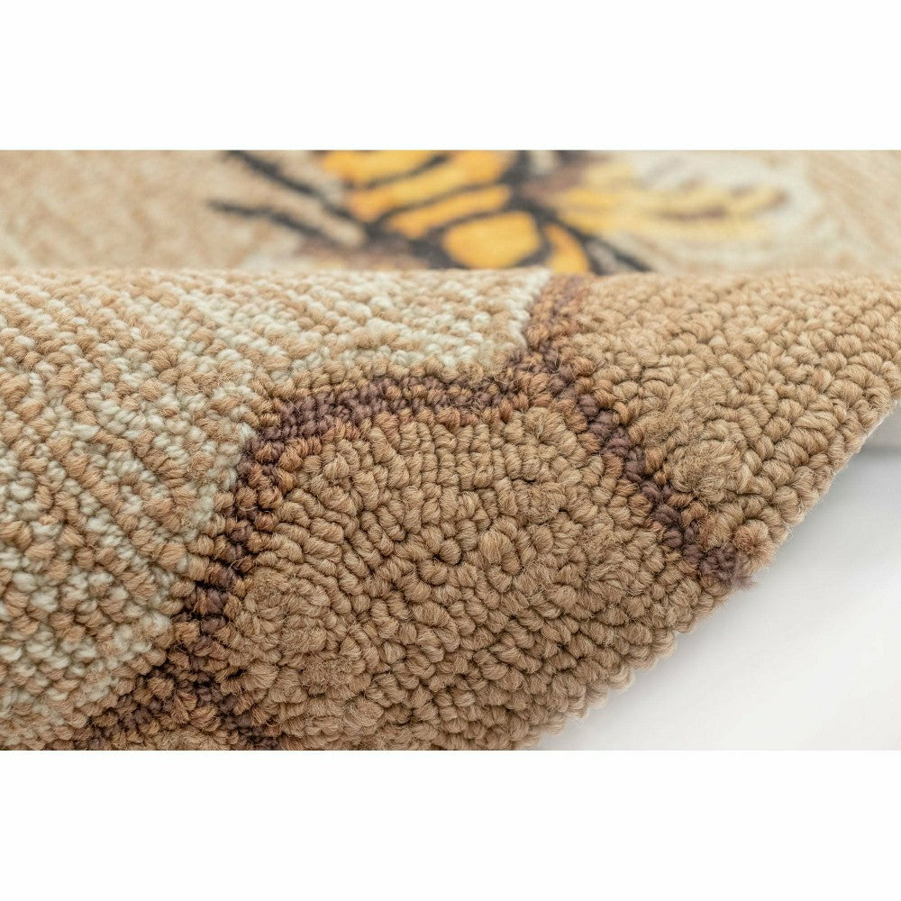 Plow & Hearth Liora Manne Frontporch Honeycomb Bee Indoor/Outdoor Mat Natural 2' x 3
