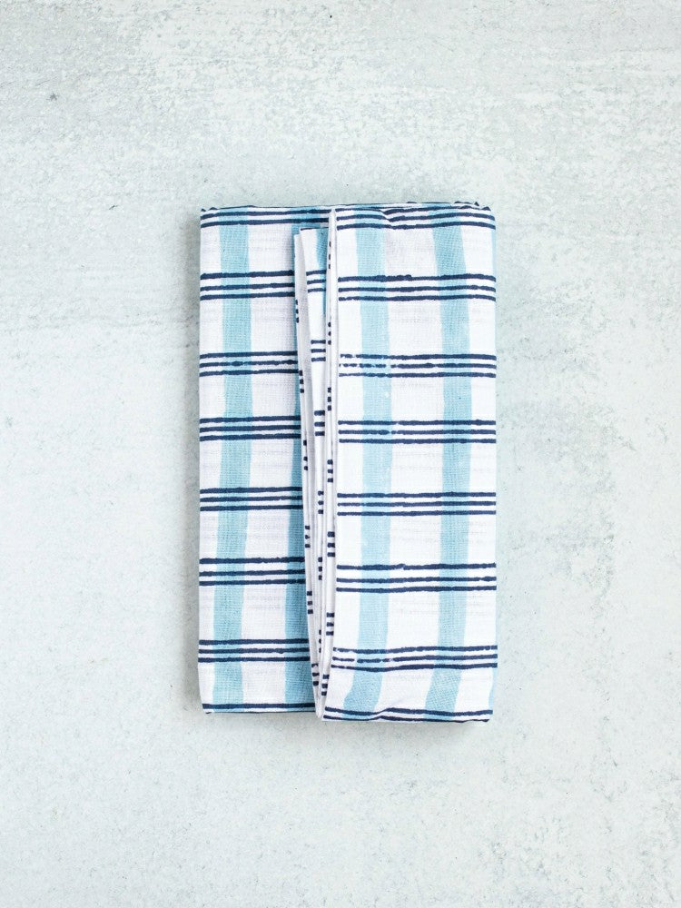 Plow & Hearth Table Runner - Plaid, Navy & Uniform Blue