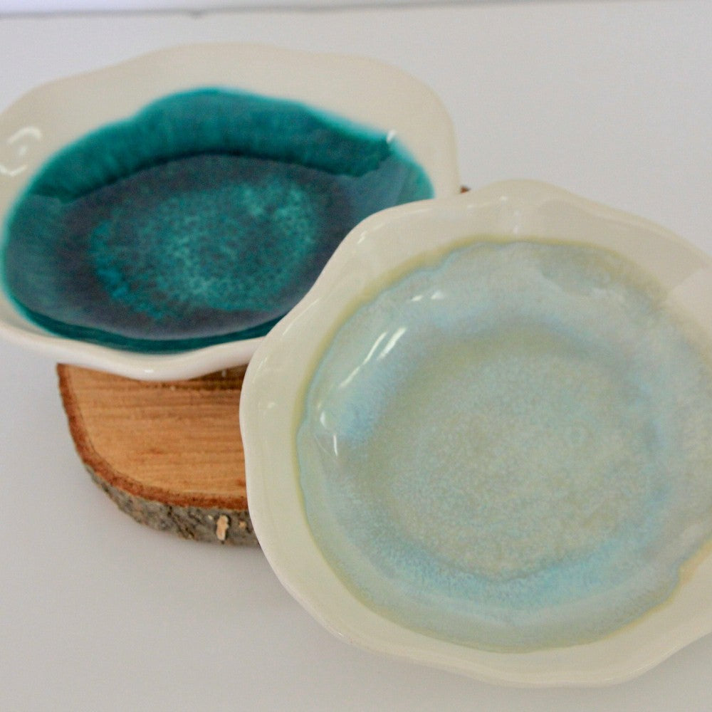 Plow & Hearth Artisan Dessert Plate