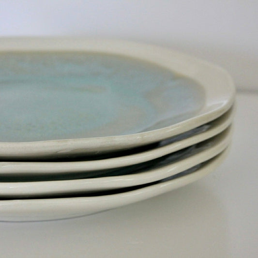 Plow & Hearth Artisan Dinner Plate