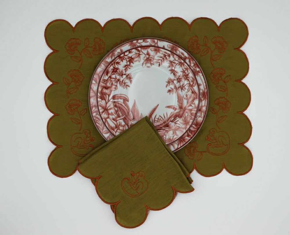 Plow & Hearth Sepia Estate Dinner Plate - Set of 4 (+1 Bonus Plate)