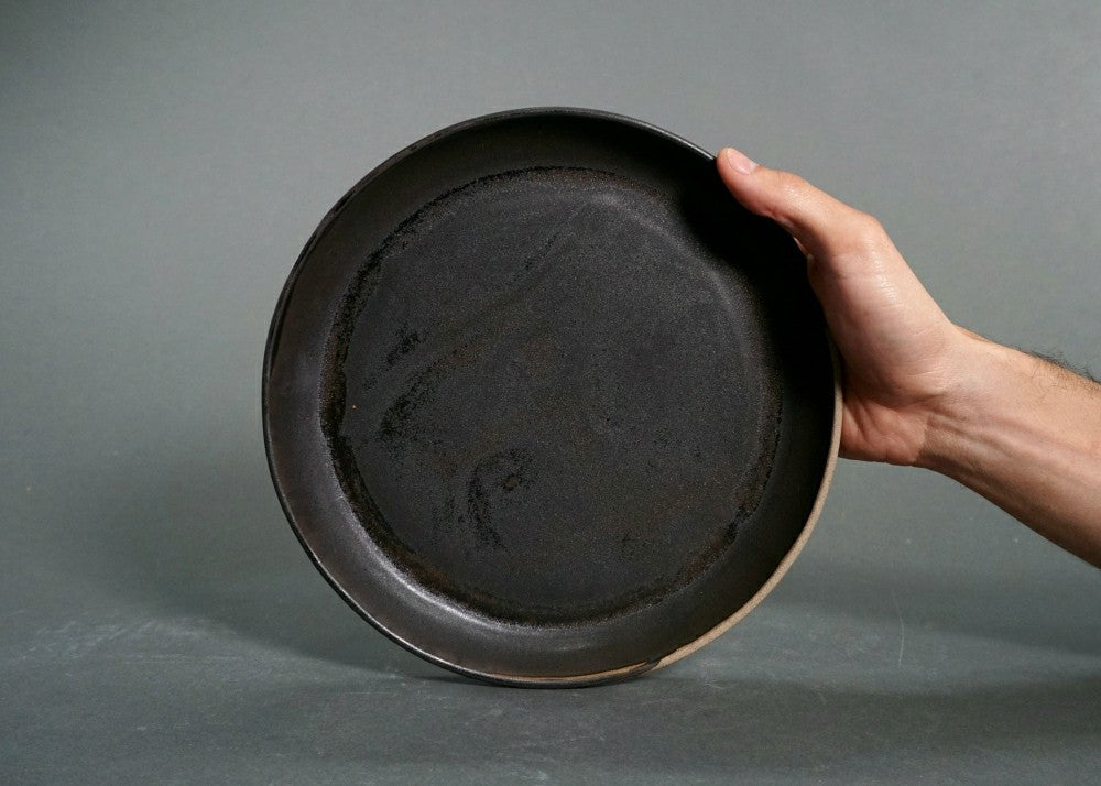 Plow & Hearth The Dinnerware Set - Gray/Black