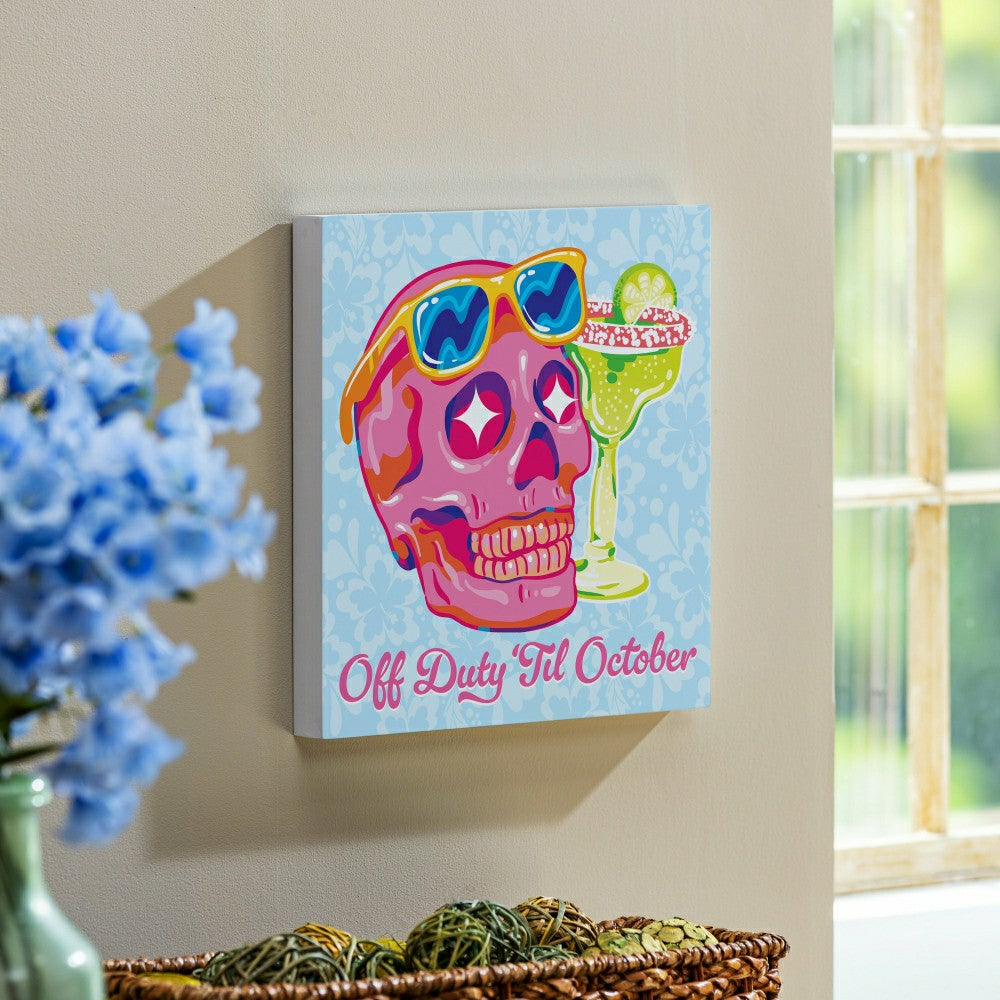 Plow & Hearth Summerween Indoor Wall Decor, Off Duty Skull, 12" L x 12" H