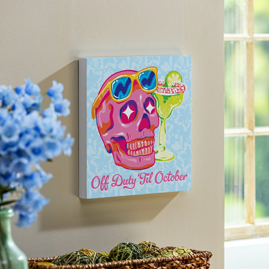 Plow & Hearth Summerween Indoor Wall Decor, Off Duty Skull, 12" L x 12" H