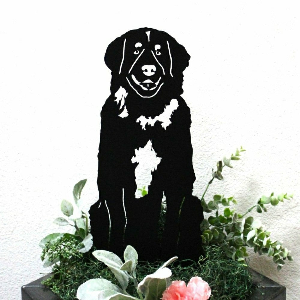 Plow & Hearth Leonberger Garden Stake