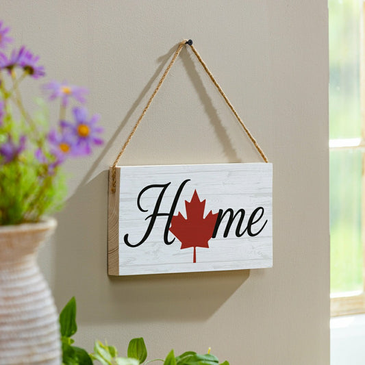 Plow & Hearth Canada Pride Hanging Signs w/rope Landscape (11“x6”)​