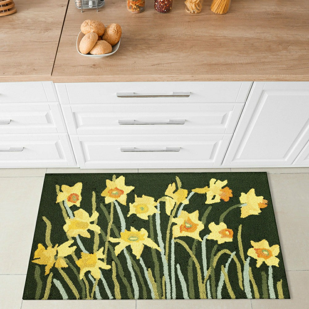Plow & Hearth Liora Manne Frontporch Daffodil Indoor/Outdoor Mat Green 2' x 3'