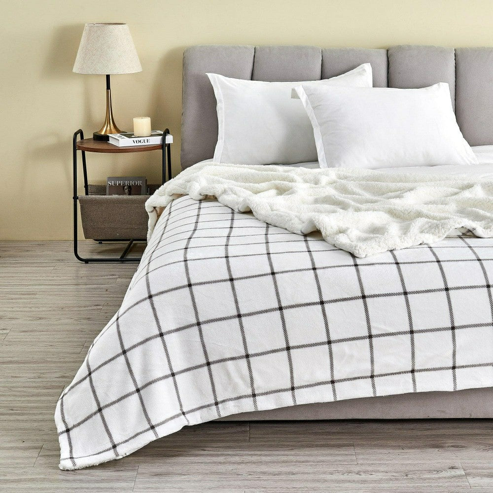 Plow & Hearth Velvet Plush Sherpa Luxury Bed Blanket - Kinsley Collection