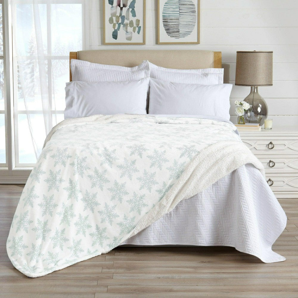Plow & Hearth Velvet Plush Sherpa Luxury Bed Blanket - Kinsley Collection