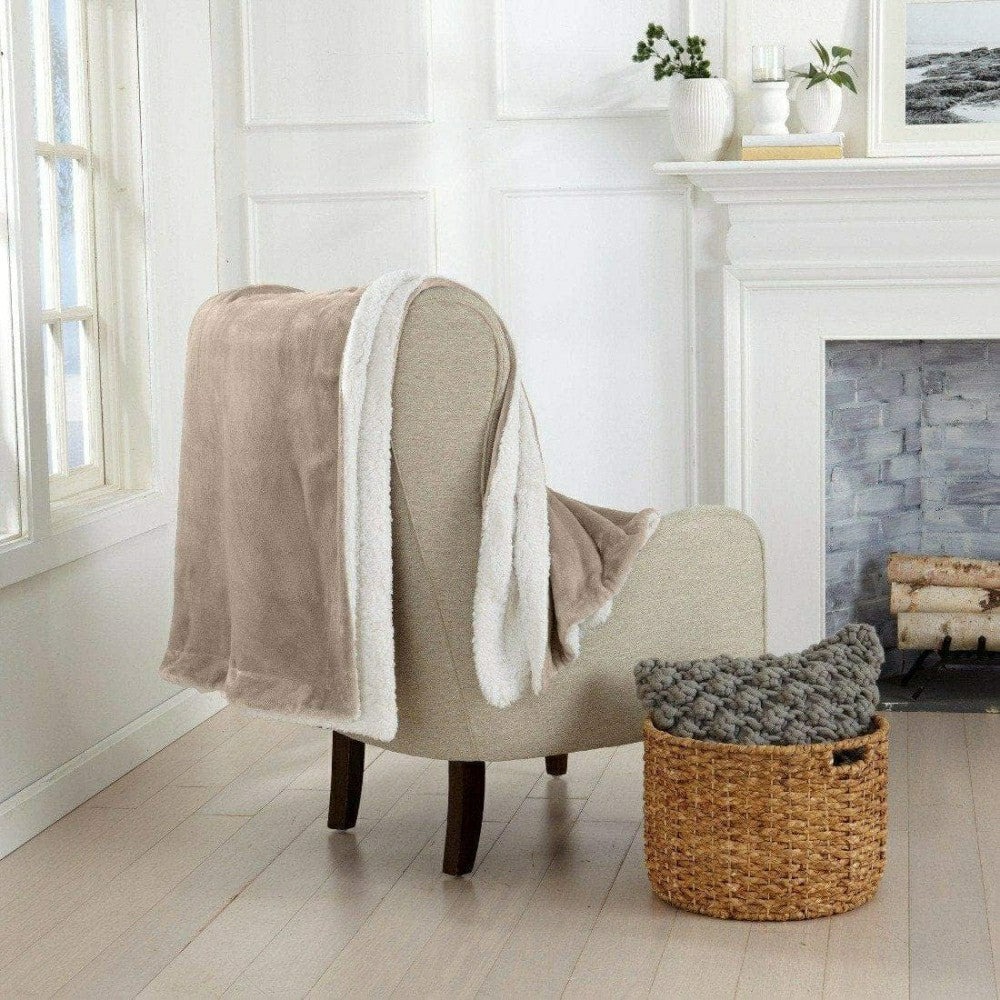 Plow & Hearth Velvet Plush Sherpa Luxury Bed Blanket - Kinsley Collection