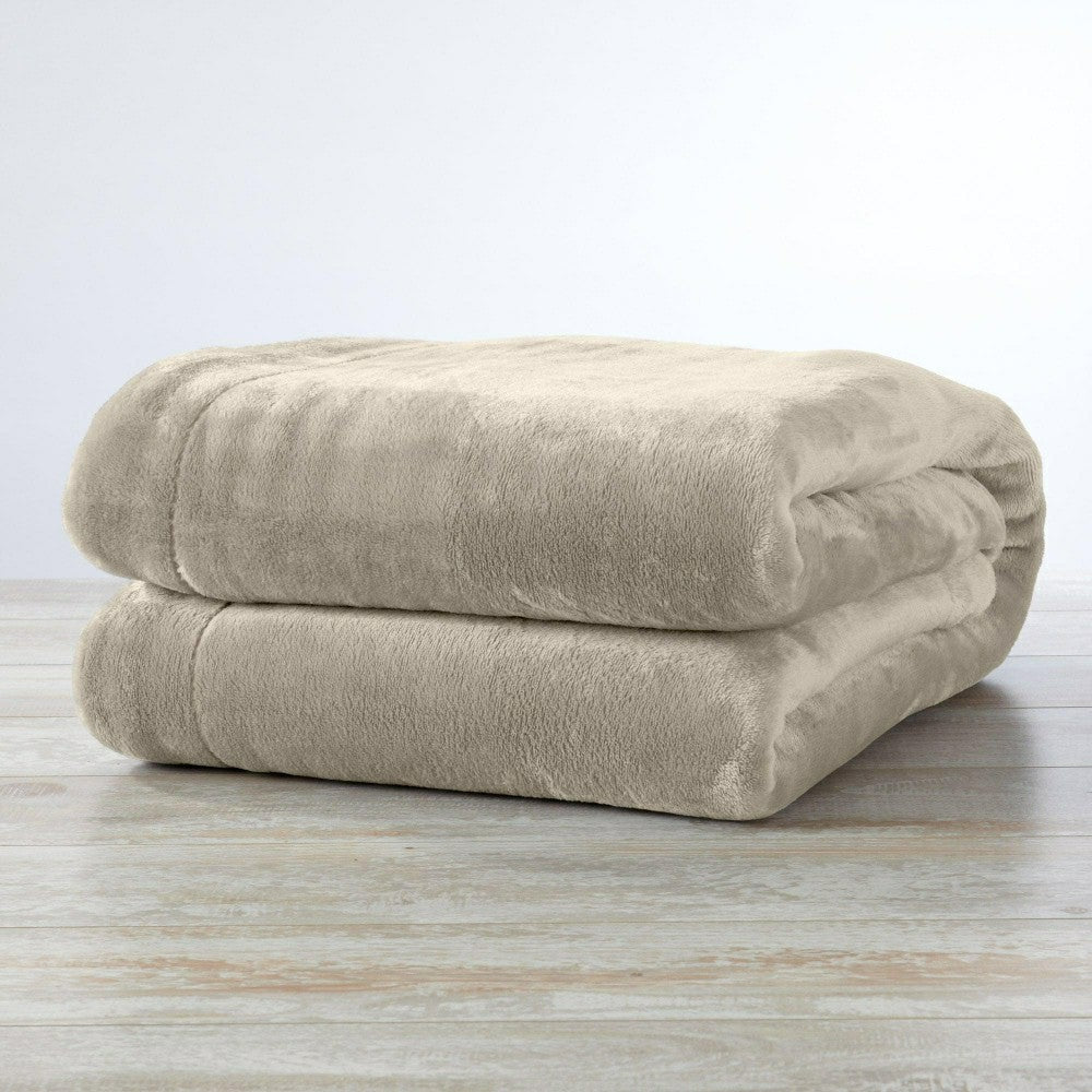 Plow & Hearth Velvet Plush Sherpa Luxury Bed Blanket - Kinsley Collection