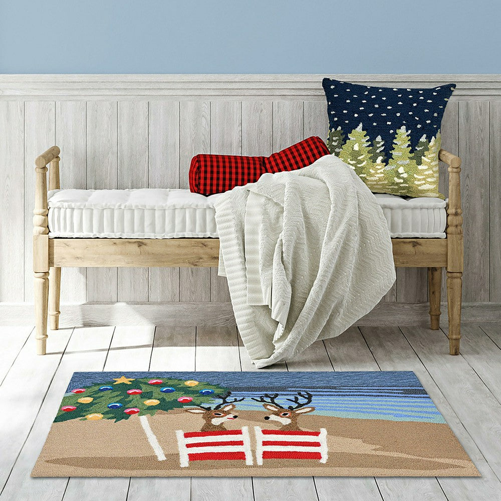 Plow & Hearth Indoor/Outdoor Hand-Hooked Beach Reindeer Accent Rug, 24" x 36"