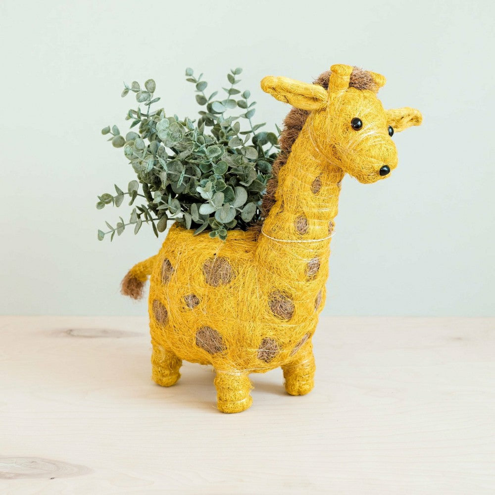 Plow & Hearth Giraffe Planter - Coco Coir Planter