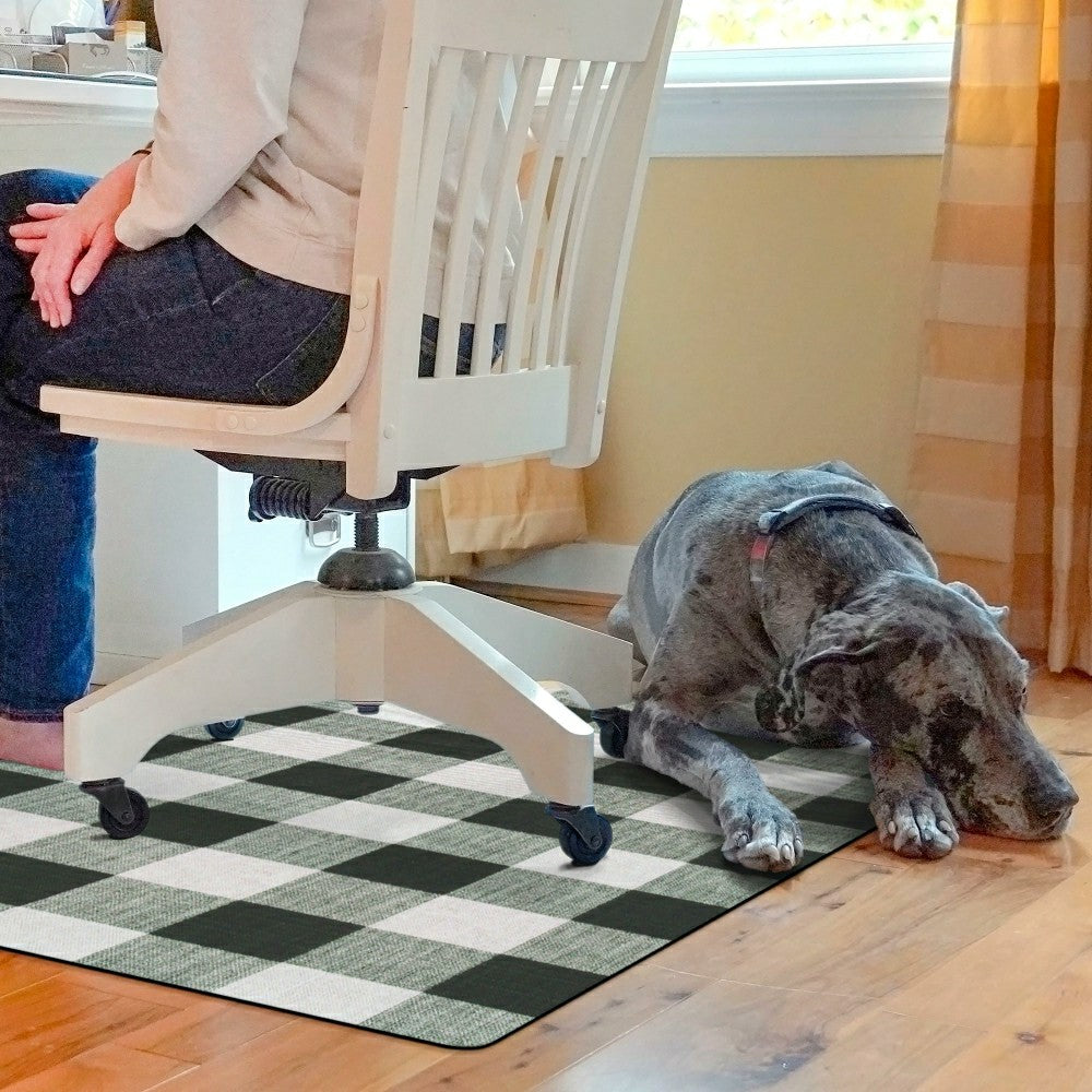 Plow & Hearth Buffalo Plaid Chair Mat
