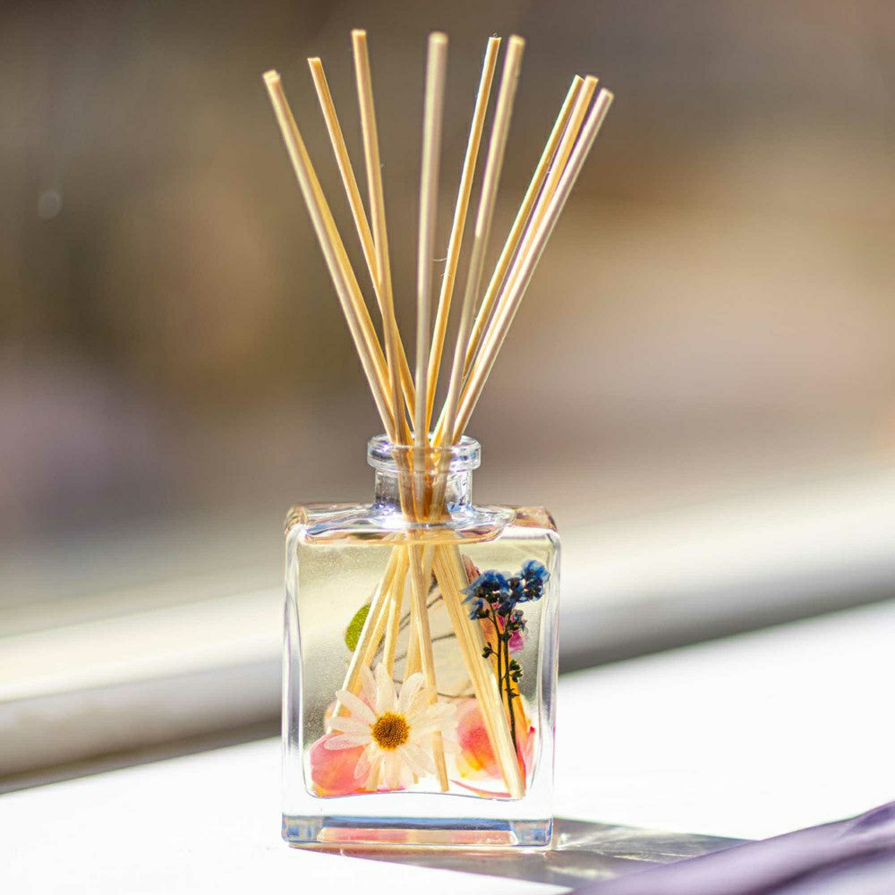 Plow & Hearth Accent Botanical Reed Diffuser - Apricot Rose